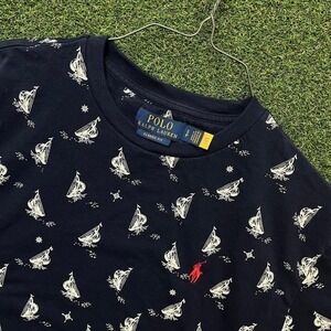 Polo Ralph Lauren Classic Fit AOP Sail Boats Navy Blue‎ Tee Shirt Red Pony